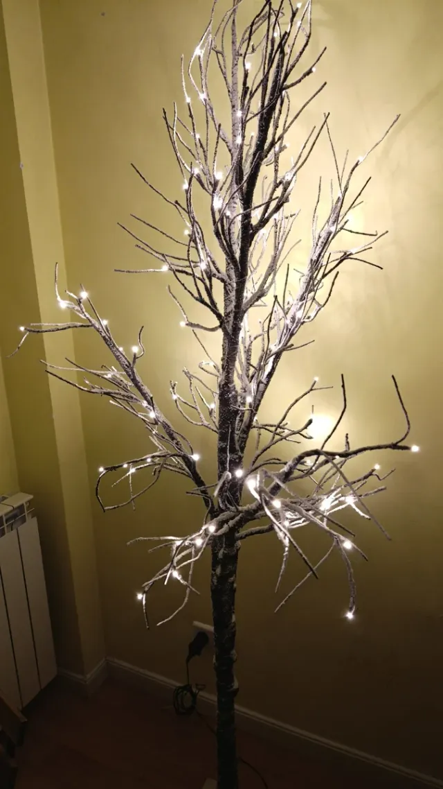 Árbol Navidad con luz precio no negociable 