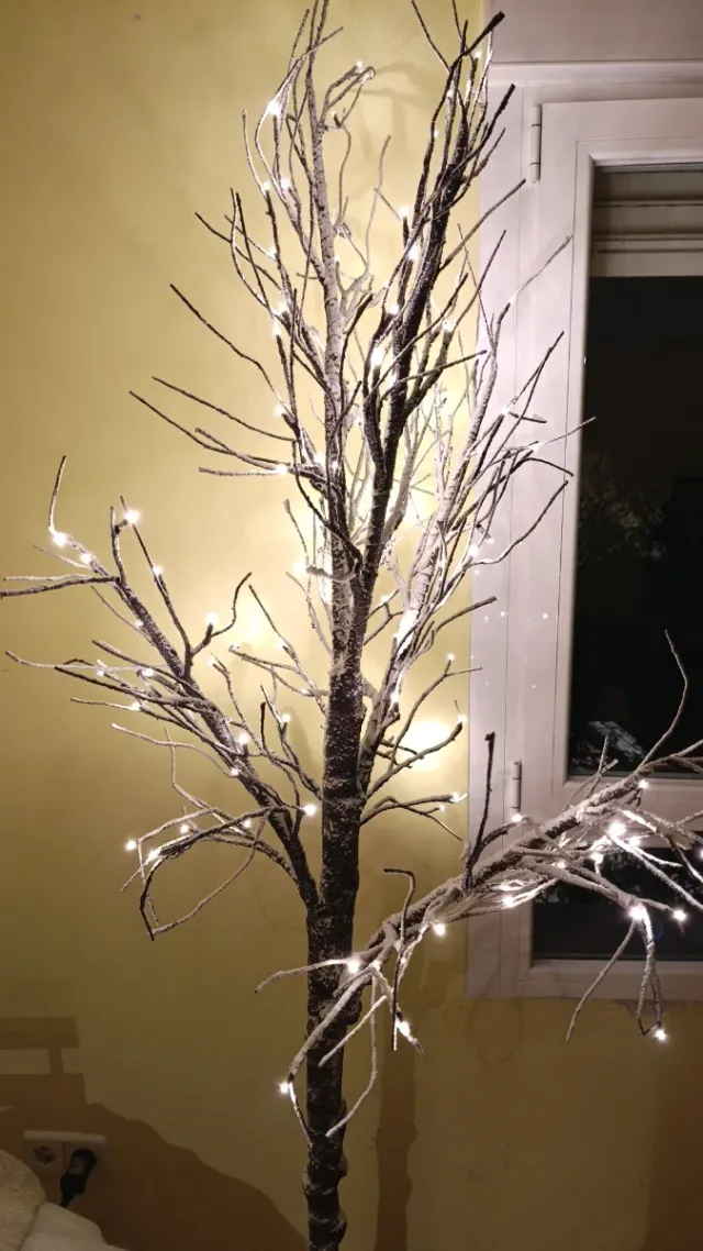 Árbol Navidad con luz precio no negociable 