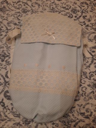 Colcha cubre capazo
