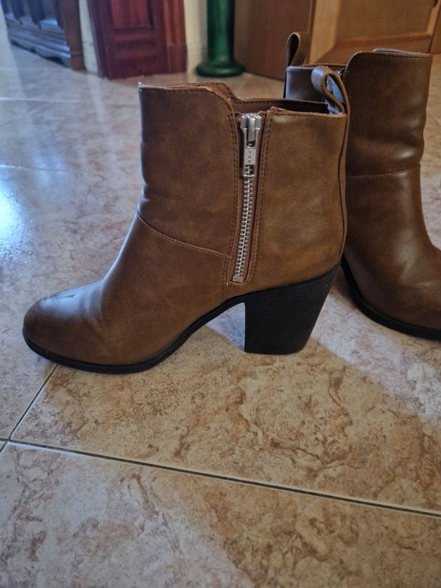 Botines marrones
