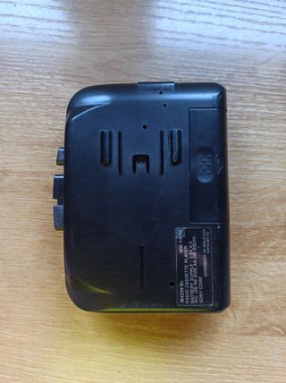 Walkman Sony wm-fx103. A la espera de cambiar goma