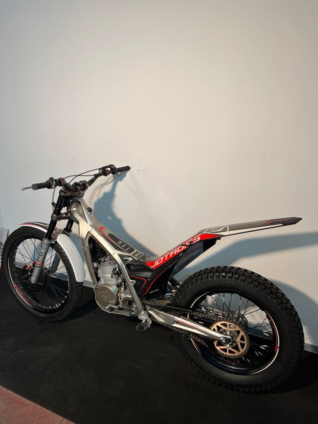 Jotagas 300 **NUEVA A ESTRENAR**