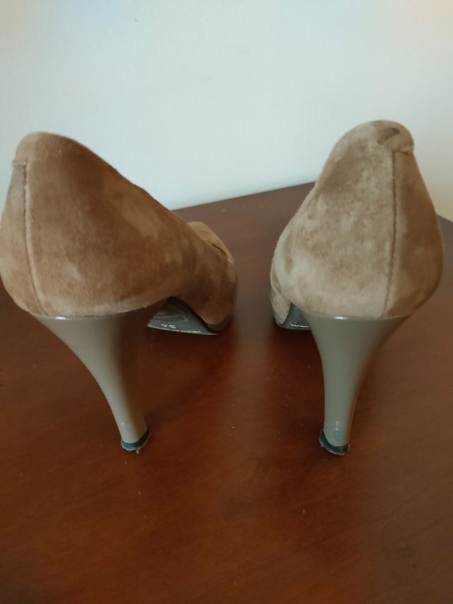 Zapatos mujer de tacón 👠 fino.