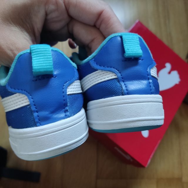 Zapatillas Puma talla 25