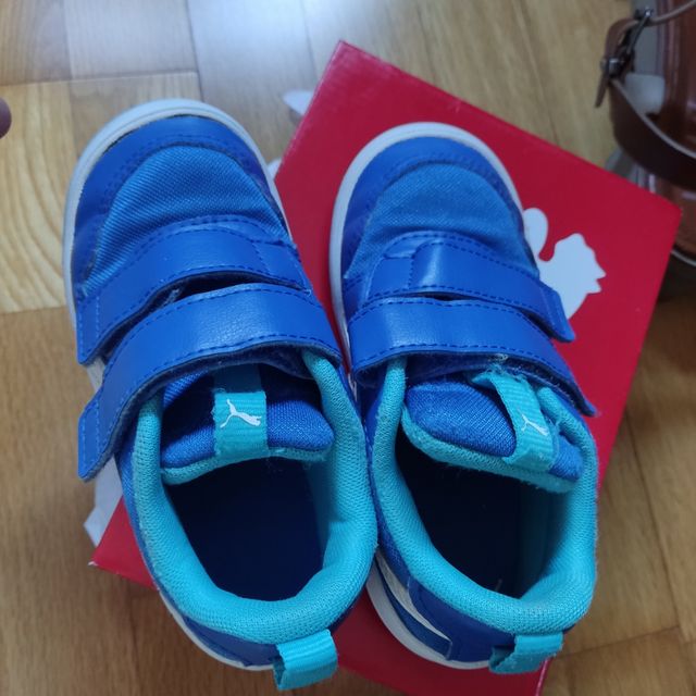 Zapatillas Puma talla 25