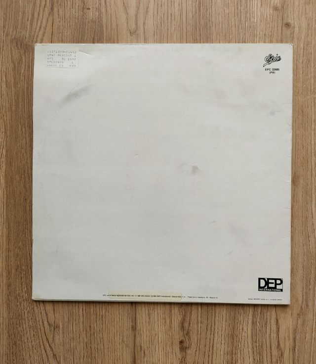 Vinilo de UB40 "Present Arms"