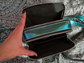 Bolso pequeño metálico 