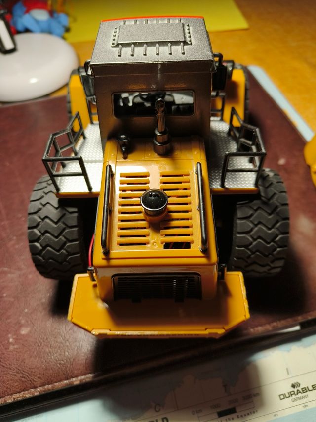 Escavatore telecomandato