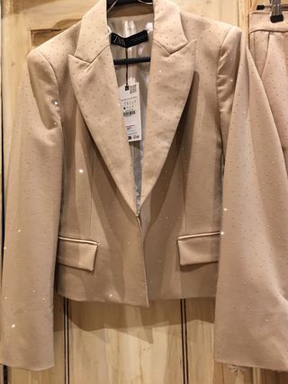 TRAJE DE ZARA NUEVO SIN ESTRENAR 