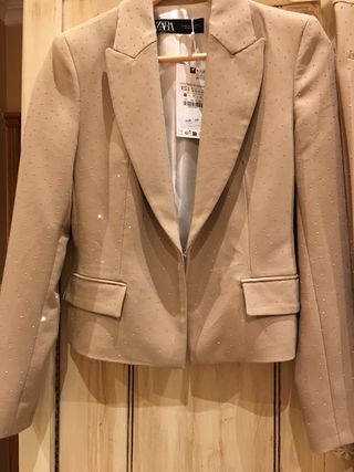 TRAJE DE ZARA NUEVO SIN ESTRENAR 