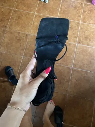 Sandalias de tira cruzada con punta cuadrada