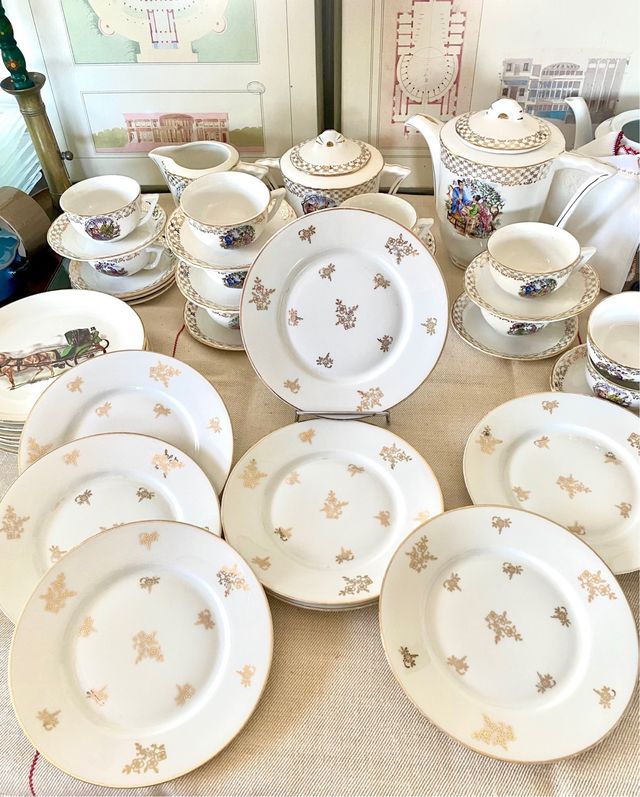 Set de 8 Platos Llanos en Porcelana de Lujo CNP - Franci
