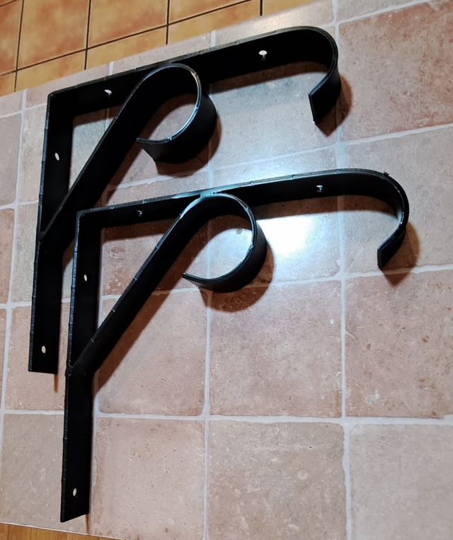 2 Soportes para estantería