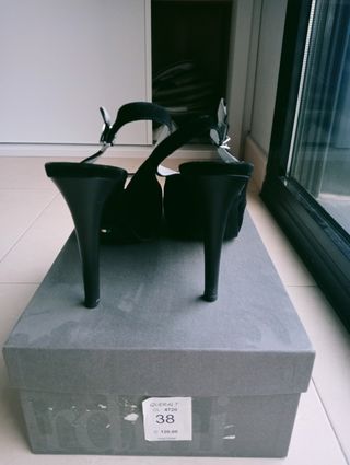 Zapatos de tacon talla 38