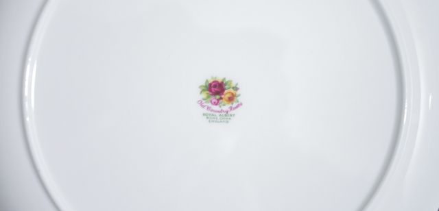 Piatto torta Royal Albert Old Country Roses