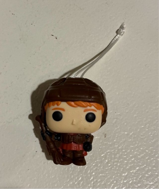 Ron quidditch kinder joy