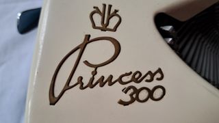 Macchina da scrivere Princess 300 