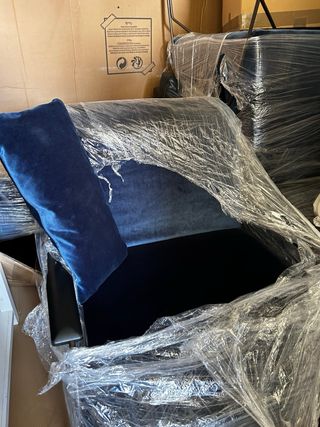 Poltrona in velluto con cuscino