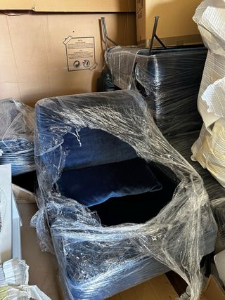 Poltrona in velluto con cuscino