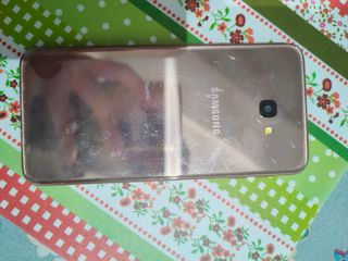 Samsung j4+