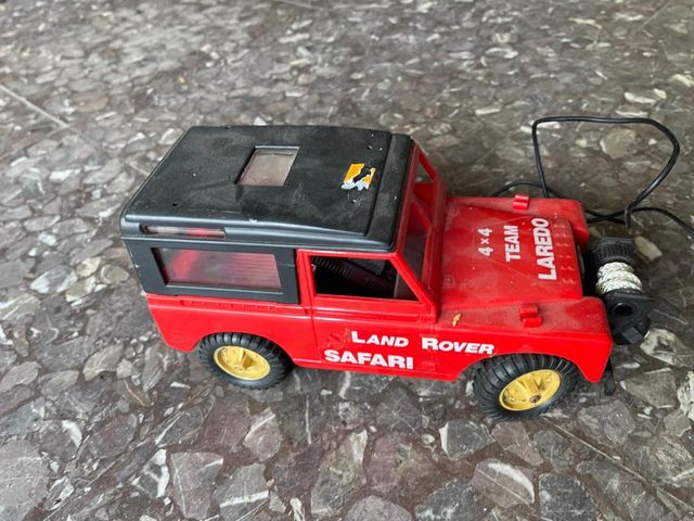 Land rover de juguete años 90