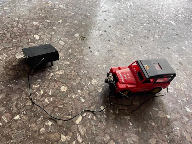 Land rover de juguete años 90