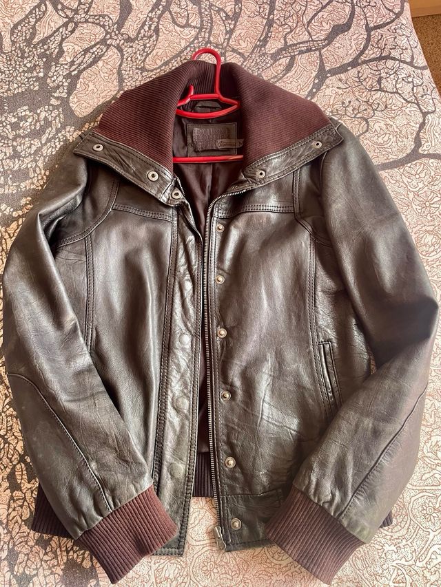 Cazadora piel vintage negra