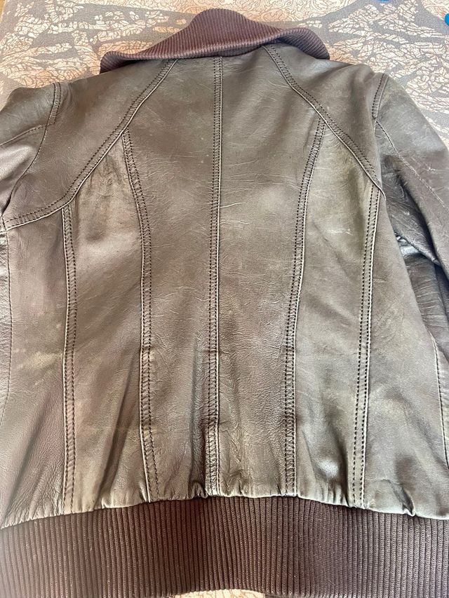 Cazadora piel vintage negra