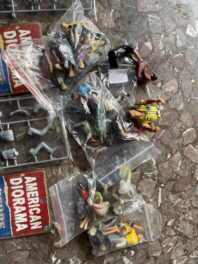 Figuras diormaa 1/24