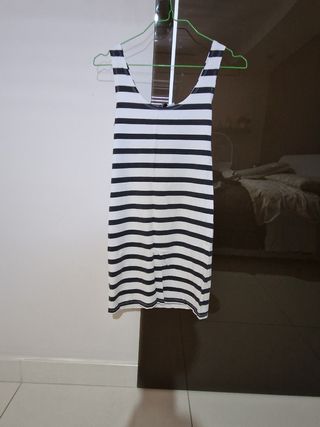 Vestiti bianco e nero