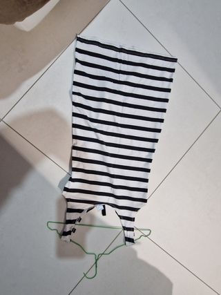 Vestiti bianco e nero