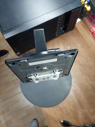 Soporte para monitor lenovo.