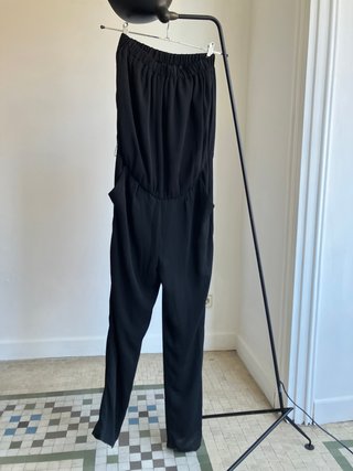 Mono negro ZARA palabra de honor pantalón palazzo