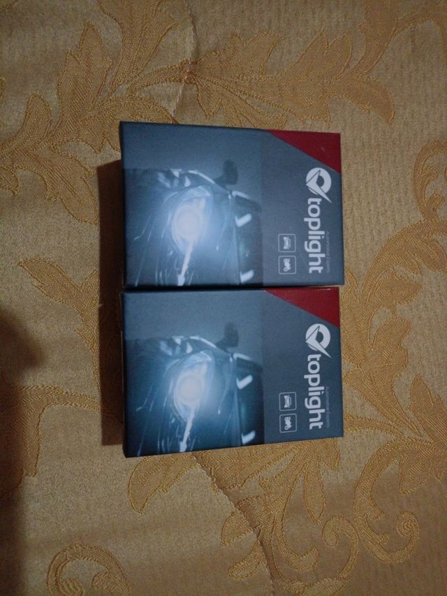 2 Lampadine led 12v (H4) per auto e moto