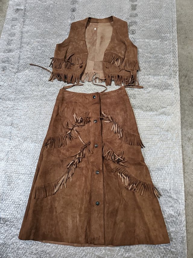 Completo gonna e gilet in pelle