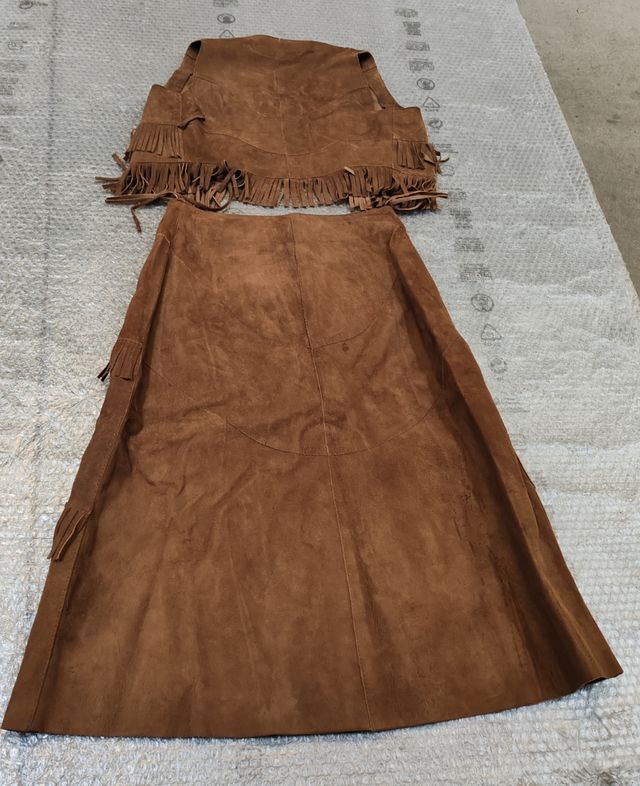 Completo gonna e gilet in pelle