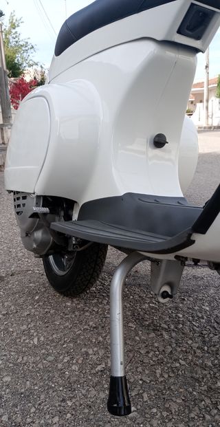Vespa 50