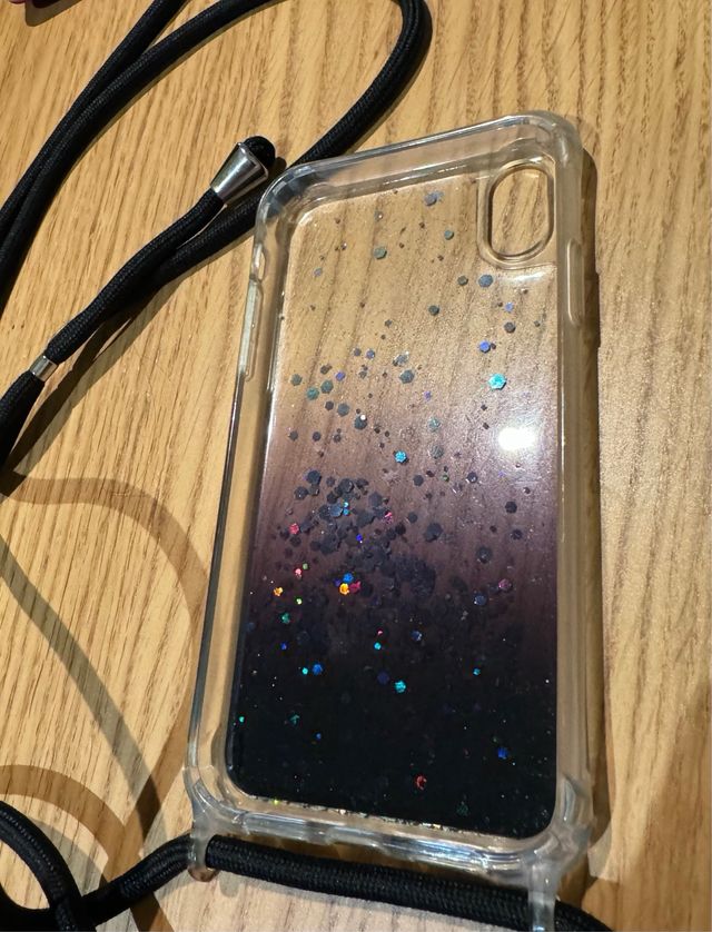 Funda iPhone XR con cordon negro