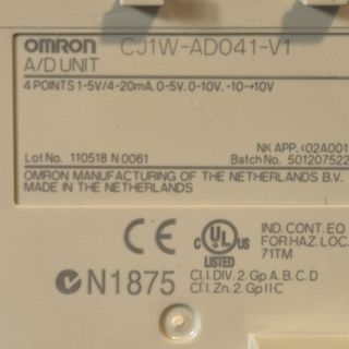 Omron AD041 - V1 Módulo Analogico