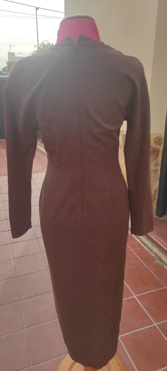 Vestido marca Escarlata