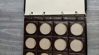Album de monedas de diferentes modelos