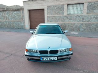 BMW Serie 7 2000