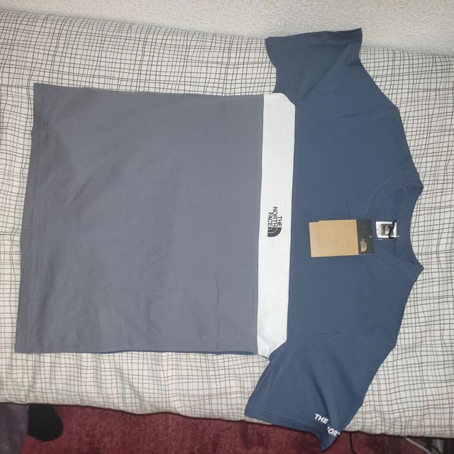 Camiseta The North Face a estrenar