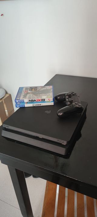 PS4 Slim 1TB