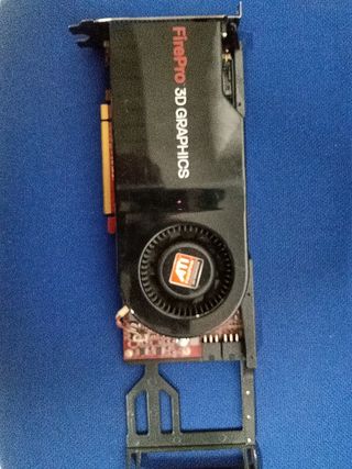 ATI firepro v8700 1gb