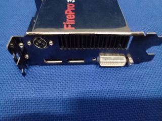 ATI firepro v8700 1gb