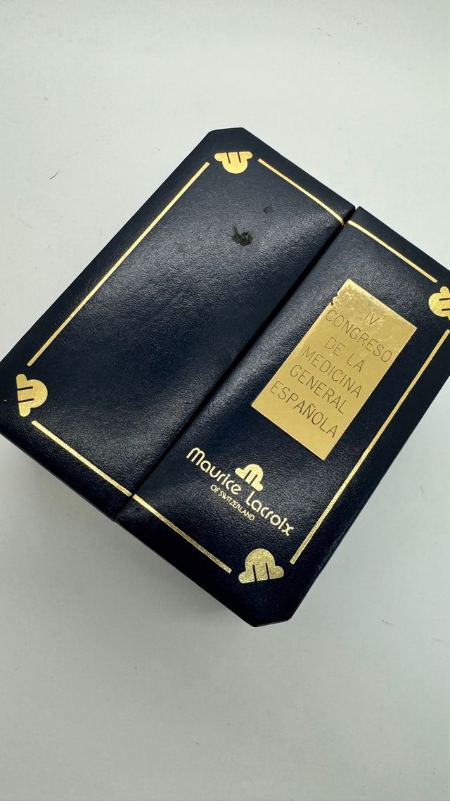 Caja Maurice Lactoix