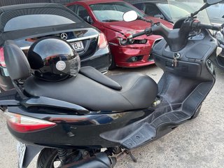 Suzuki Burman 200