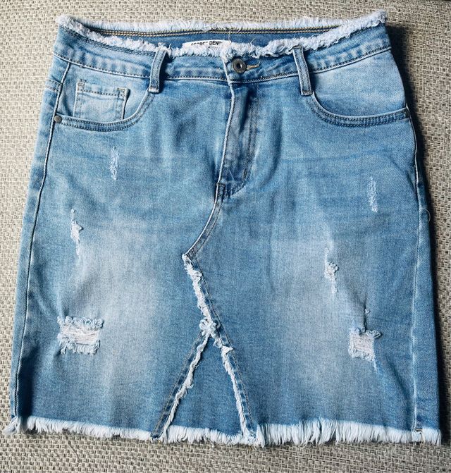 Falda vaquera largura rodilla