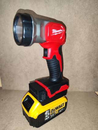 Adaptador batería Dewalt - Milwaukee 